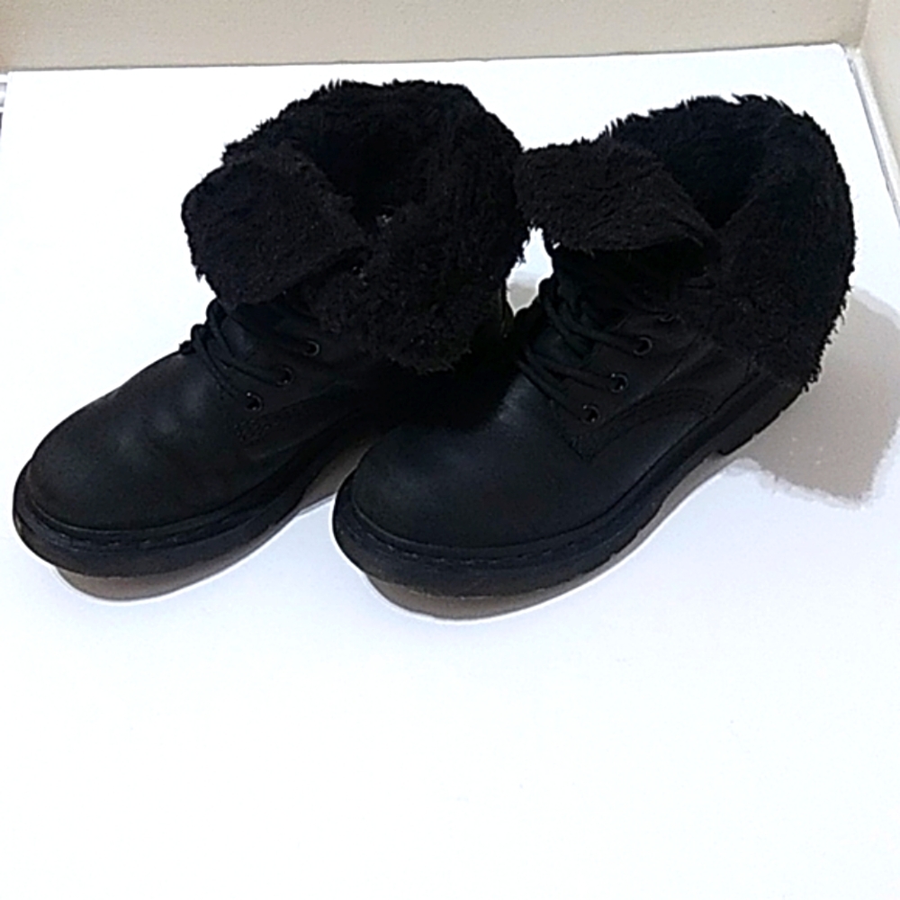 Dr. Martens Women's 1460 Kolbert Snowplow Boots